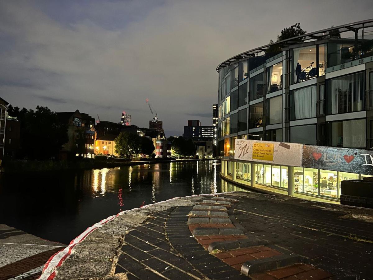 Peloton Organic Health Apartment In Angel, Old Street, Islington Londra Esterno foto